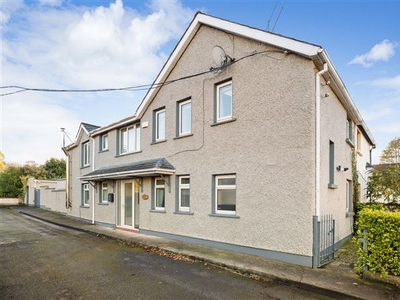 The Townhouse, 3 Taney Park, Dundrum, Dublin 14