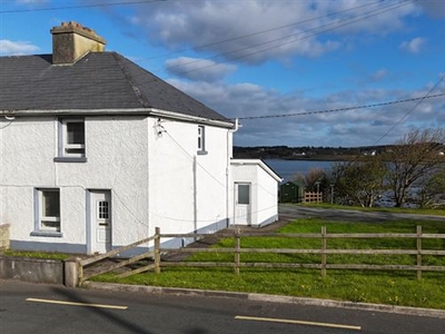 16 St Crones Terrace, Quay Road, Dungloe, Donegal