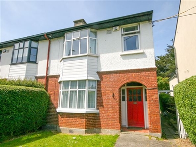 77 Newtown Avenue, Blackrock, County Dublin