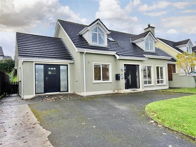 8 Castle Cove, Collooney, Sligo