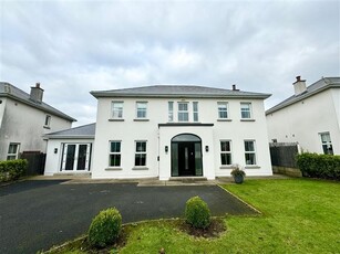 15 Cluain Cregg, Carrick-on-Suir, Tipperary