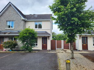 28 Cornmill Park, Ballymote,