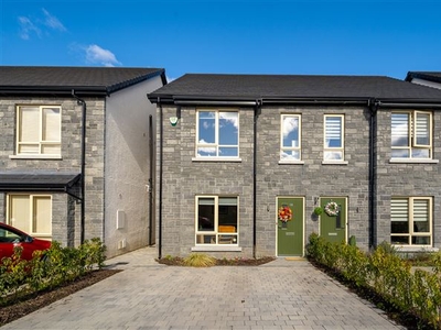 26 St. Finians Way, Newcastle, County Dublin