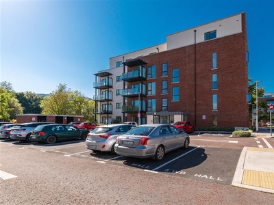 Apartment 19 Whitebeam Hall, Larkfield View, Leopardstown, Dublin 18