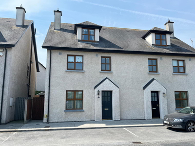 2 Abhainn Ri West Street, Callan