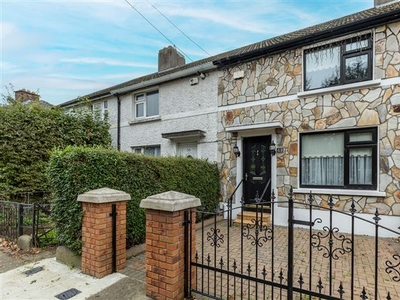 49 Larkhill Road, Whitehall, Dublin 9