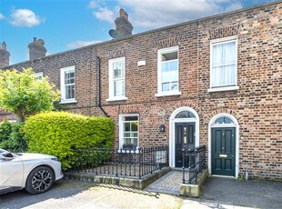 13 Albert Place East, Grand Canal Dk, Dublin 2