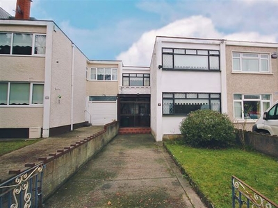 27 The Drive, Millbrook Lawns, Tallaght, Dublin 24