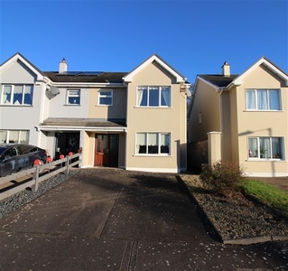 72 The Glenties, Macroom, Cork