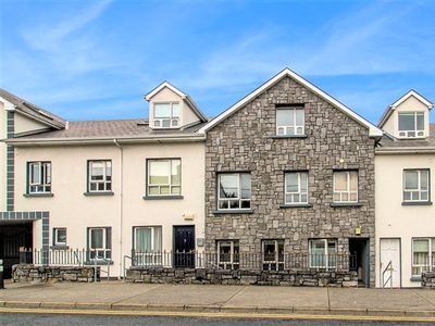 8 An Larnach, Bohermore, Galway