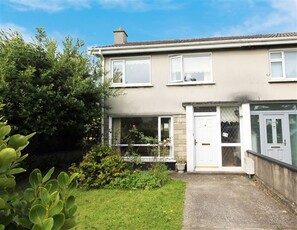 12 Sugarloaf Crescent, Bray, Co. Wicklow