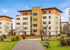 41 The Oval, Tullyvale, Cabinteely, Dublin 18