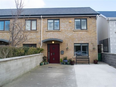 1 Ballyogan Vale, Carrickmines, Dublin 18