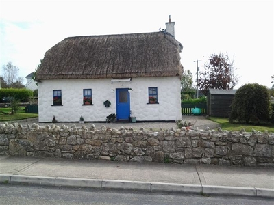 1 The Thatched Cottages, Knockananna, Wicklow