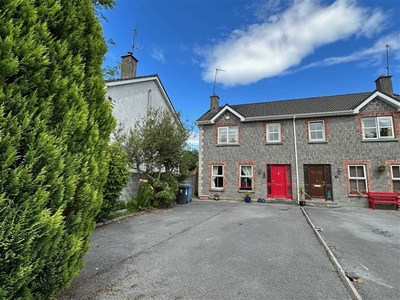 5 Carrowmanagh Park, Oughterard, County Galway