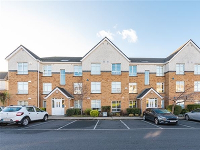 72 Parklands Court, Ballycullen Road, Dublin 16