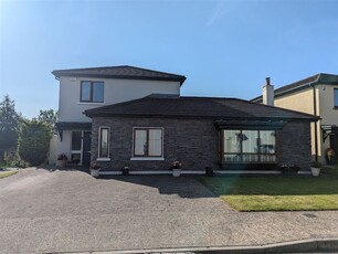 54 Castleoak Crescent, Nenagh, Co. Tipperary