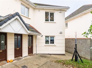 10 Cruagh Court, Stepaside, Dublin 18