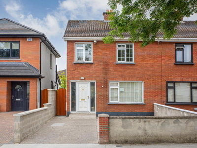 1 Hillcrest Court, Lucan