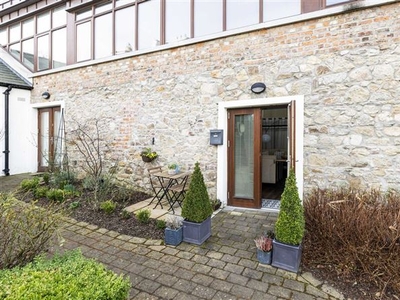 9 Coach House Square, Ballintyre Hall, Ballinteer, Dublin 16, County Dublin