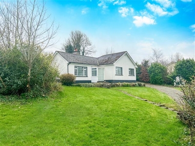 Bungalow On c. 0.75 Acres / 0.30 Ha., Tulfarris, Blessington, Wicklow