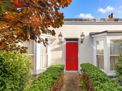 6 Sandycove Avenue East, Sandycove, County Dublin