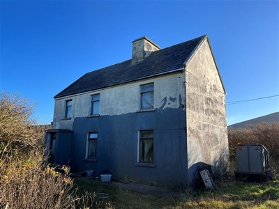 Ref 1045 - Farmhouse, Aghadda, Portmagee, Kerry