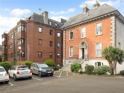 10 Raglan Hall, Clyde Road, Ballsbridge, Dublin 4