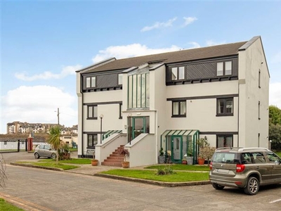 28 St Ives, Malahide, County Dublin