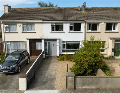 25 Sugarloaf Crescent, Bray, Co. Wicklow