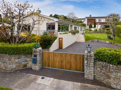 Knockatana, 14 Killiney Heath, Killiney, County Dublin