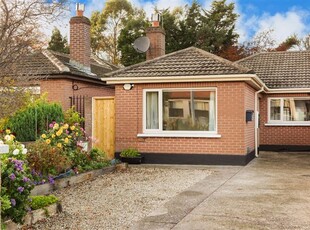 2 Castle Court, Whitehall Road, Churchtown, Dublin 14