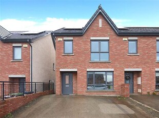 82 Castlefield Hall, Clonsilla, Dublin 15, County Dublin