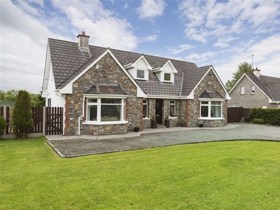 Pakenhamhall Road, Castlepollard, Westmeath