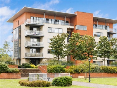 6 East Courtyard, Tullyvale, Cabinteely, Dublin 18