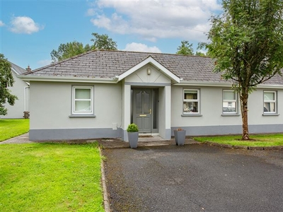 6 Loughstown Holiday Village Drumcree, Collinstown, Westmeath