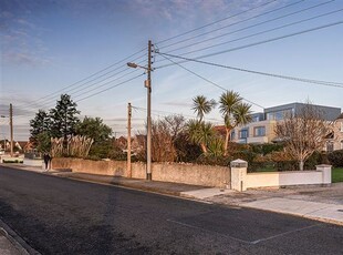 Serenity (4a), Strand Road, Sutton, County Dublin