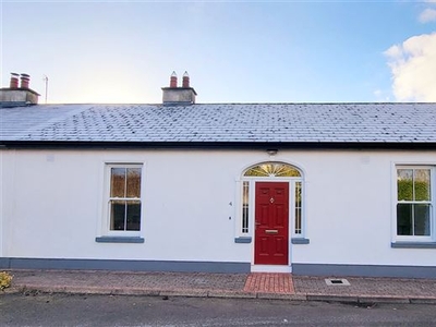 4 Mineral Water Court, Birr, Offaly