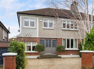 44 Foxrock Park, Foxrock, Dublin 18