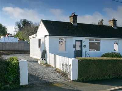 10 Glenamuck Cottages, Glenamuck Road, Carrickmines, Dublin 18