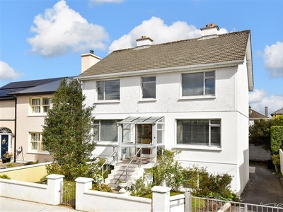 16 Monksfield, Salthill, Galway