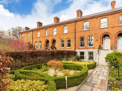 21 Dartmouth Square North, Dublin 6