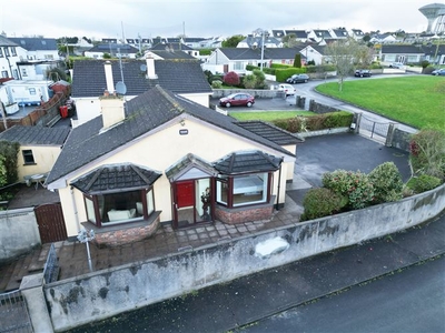 24 Wilmount Park, Carrignafoy, Cobh, Cork