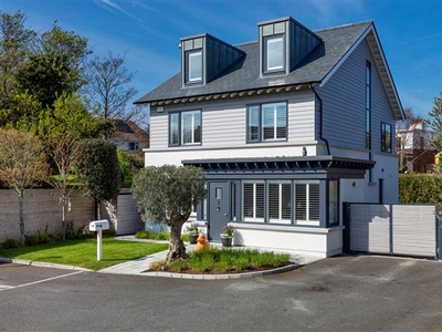 3 Dunbo West, Howth, Co. Dublin