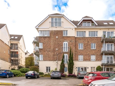 16 Glen Court, Stepaside Park, Leopardstown, Dublin 18