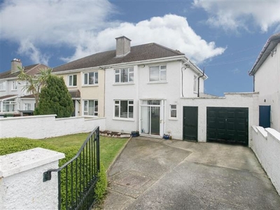 Dunroamin, 68 Thornhill Road, Mount Merrion, Co. Dublin