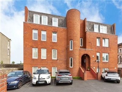 7 Osborne Court, Seapoint Avenue, Monkstown, Co. Dublin