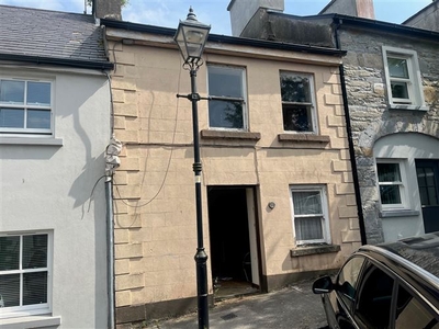 11 Peter Street, Westport, Mayo