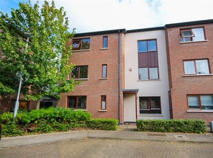 72 Hunters Walk, Hunters Wood, Ballycullen, Dublin 24