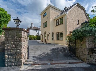 Silver Beach House, Barna Road, Co. Galway